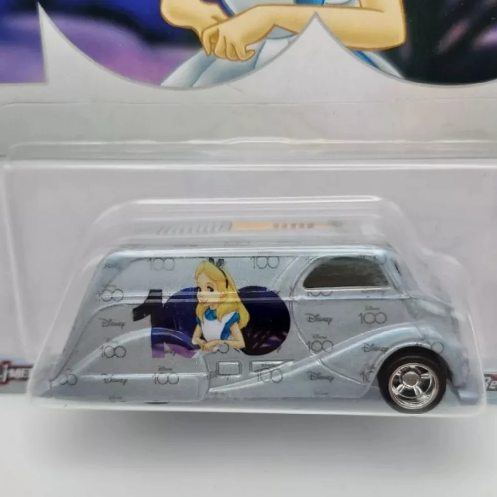 Hot Wheels Premium 2023 Disney 100 Deco Delivery Alice In Wonderland
